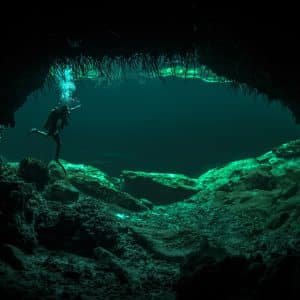 Höhlen-Cenote-Tauchen